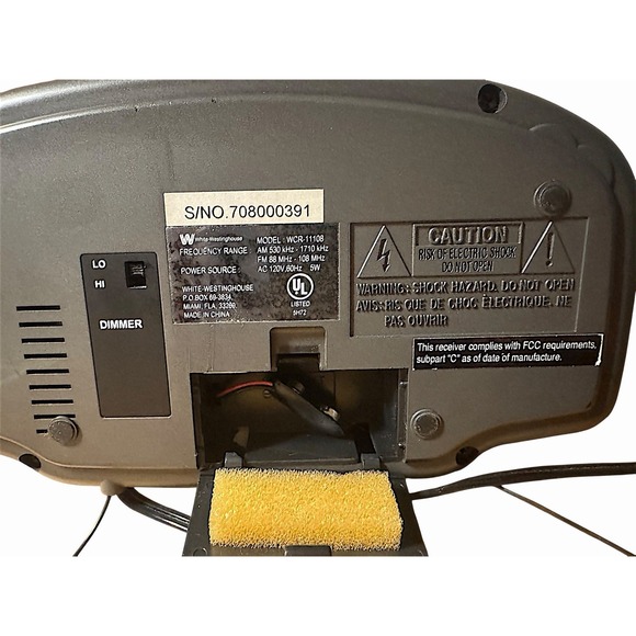 White-Westinghouse Digital Alarm Clock Radio Dual Power WCR-11108 Vintage - Picture 8 of 8